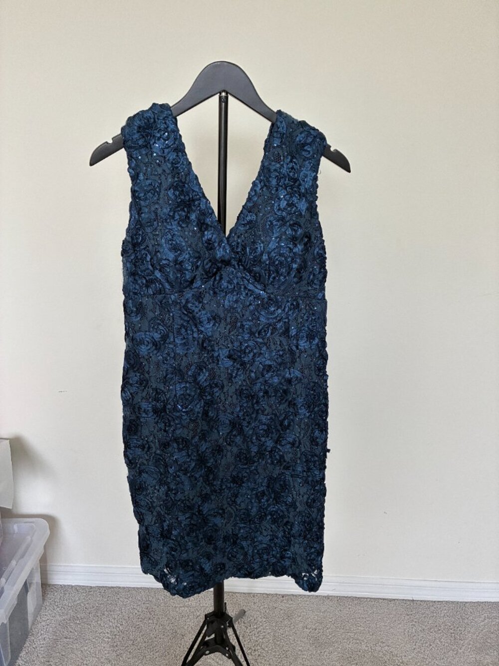 Marina Navy Rosette Lace Sequin Homecoming/Holiday Dress Sz 8